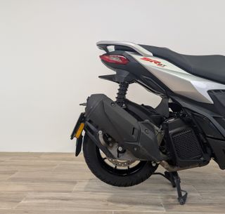 APRILIA SR GT 125   (modelo actual) 2024