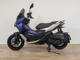 APRILIA SR GT 125   (modelo actual) 2024