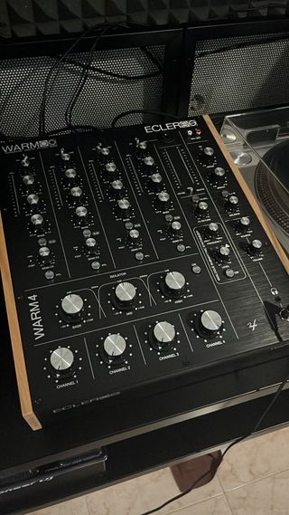 Mesa Mezclas Ecler Warm4