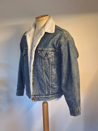 Chaqueta Levi's vaquera borrego