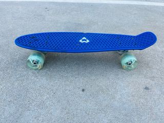 Monopatín Patinete Skate Azul Ruedas Transparentes