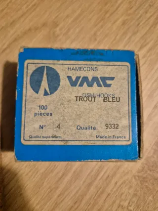 Ami da pesca VMC Trout Bleu 9332
