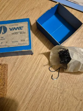 Ami da pesca VMC Trout Bleu 9332