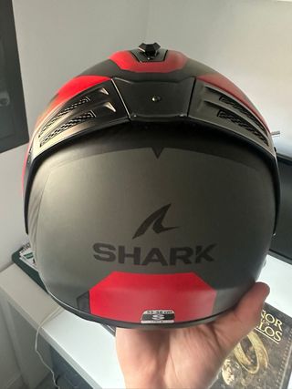 Casco Shark