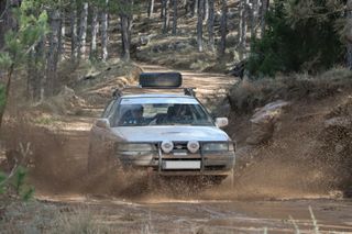 Subaru Legacy 1992 Raid
