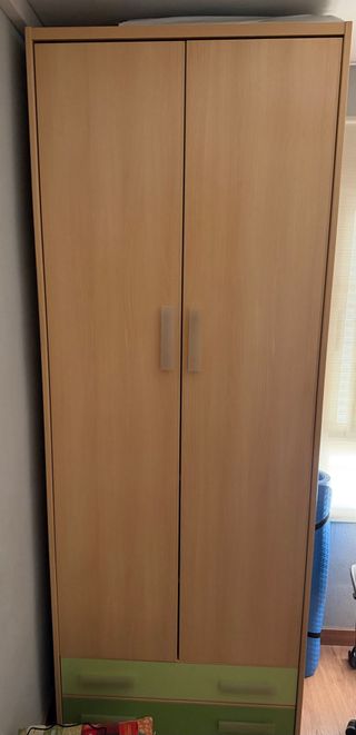 Armario grande madera y verde