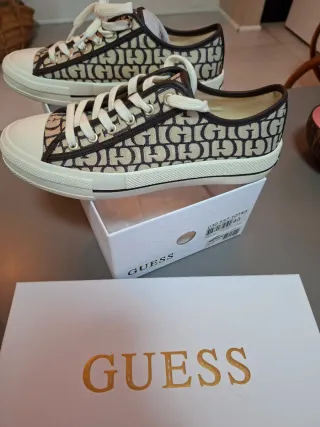 Zapatillas Guess Talla 40 Nuevas