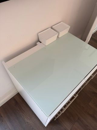 Cajonera moderna blanca con cristal 80cm ancho