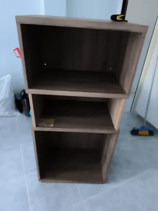Estantería de madera