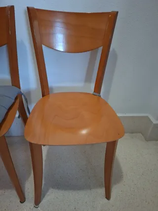 Juego de 2 sillas de madera maciza