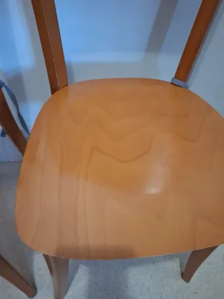 Juego de 2 sillas de madera maciza