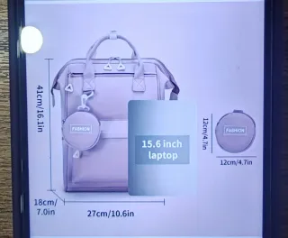 Mochila rosa con monedero y parche