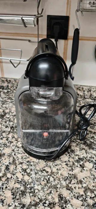 cafetera nespresso essenza