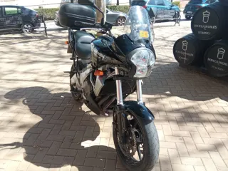 Kawasaki Versys 650cc Negra