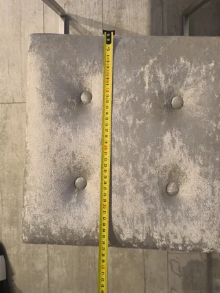 Bancos de dormitorio beige y plateados