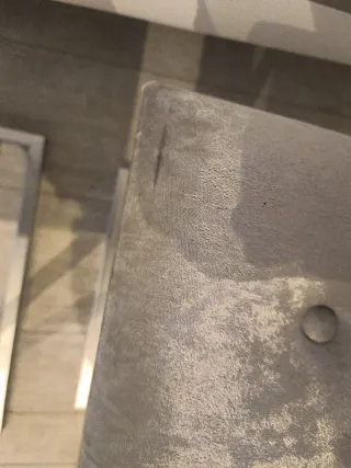 Bancos de dormitorio beige y plateados