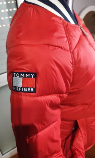 Chaqueta Tommy Hilfiger original roja – Nueva