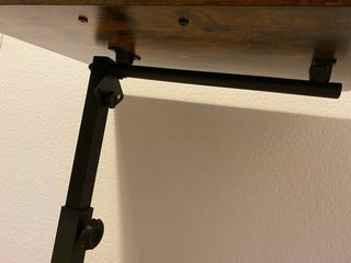 Mesa portátil ajustable para sofá/cama