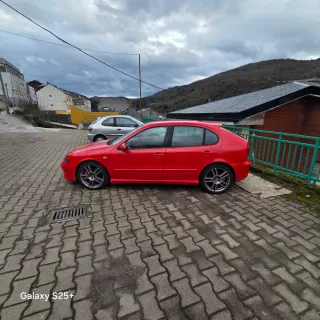SEAT Leon Cupra r 210 2002