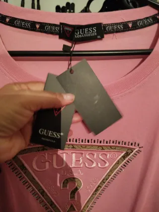 Camiseta Guess Rosa Talla M