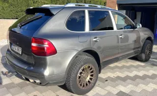 Porsche Cayenne 2010