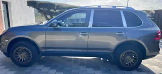 Porsche Cayenne 2010