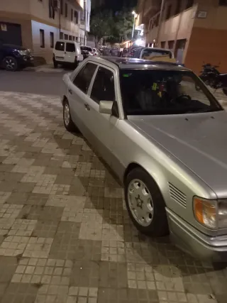 Mercedes-Benz Clase E 1994
