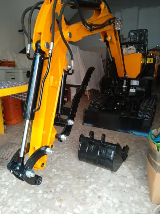 Mini excavadora 800kg