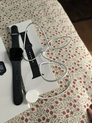 Apple Watch SE (2 Gen) GPS- 40mm