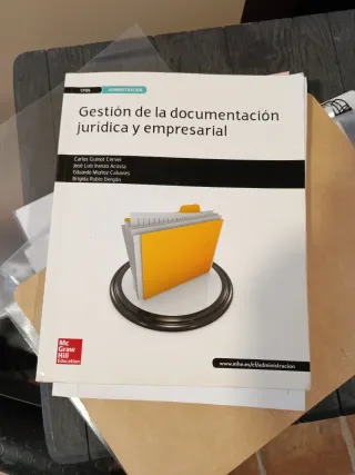 LA - Gestion de la documentacion juridica y emp...