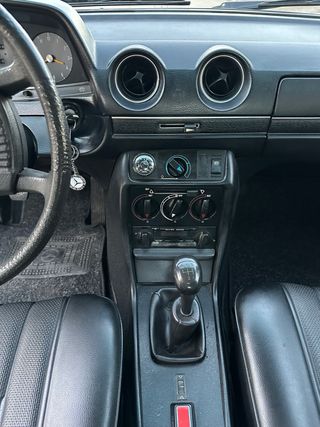 Mercedes-Benz 300 1980