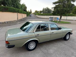 Mercedes-Benz 300 1980