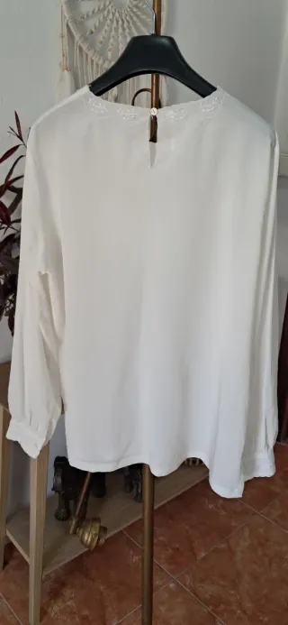 Blusa Vintage Blanca Encaje