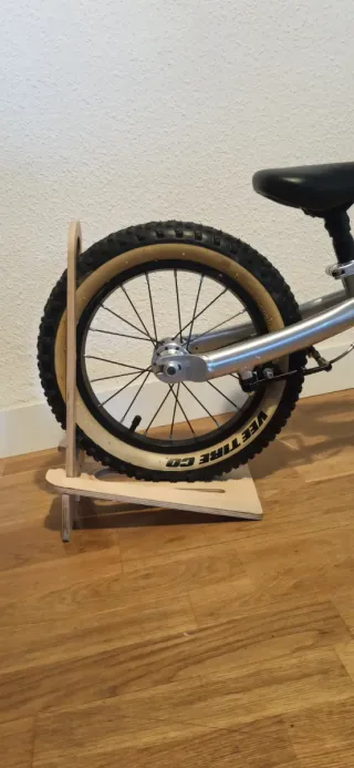 Soporte Plegable Woom Madera 16