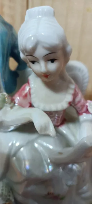 Figura de porcelana pareja años 60