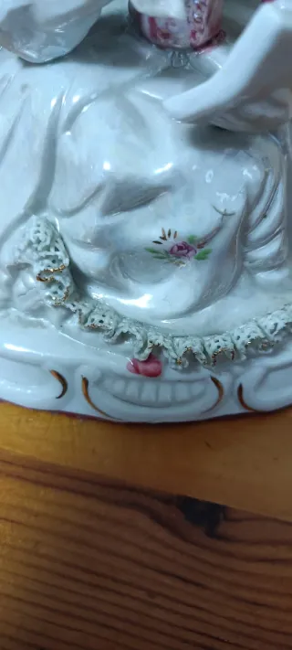 Figura de porcelana pareja años 60