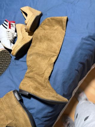 Lote 4 pares zapatillas/botas