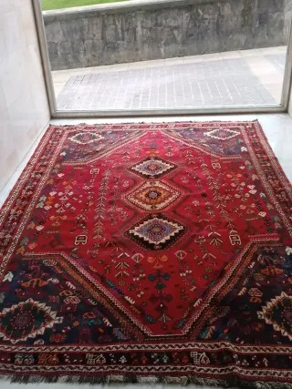 AUTENTICA ALFOMBRA ANTIGUA  IRANI CON CERTIFICADO