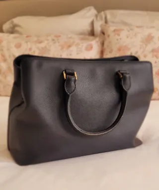 Elegante Bolso  Michael Kors Savannah