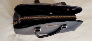 Elegante Bolso  Michael Kors Savannah