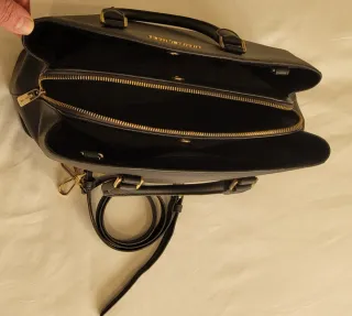 Elegante Bolso  Michael Kors Savannah