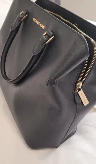 Elegante Bolso  Michael Kors Savannah