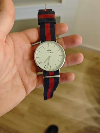 Reloj Daniel Wellington con 3 correas