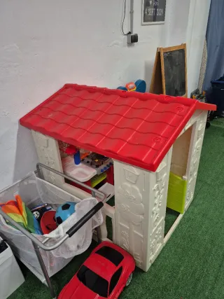 Casa de juegos infantil + cocina