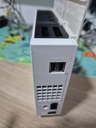 Nintendo Wii Blanca + Wii Sports + Accesorios