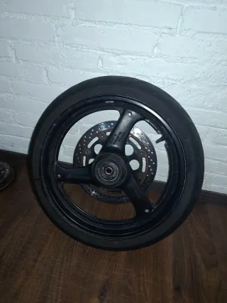 Rueda Delantera Suzuki GS 500