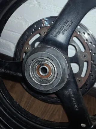 Rueda Delantera Suzuki GS 500