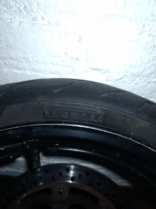 Rueda Delantera Suzuki GS 500