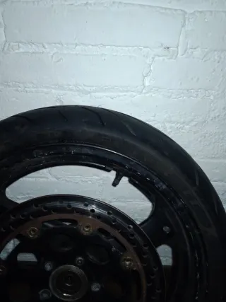 Rueda Delantera Suzuki GS 500