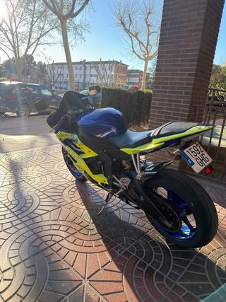 Yamaha R6 - 2008